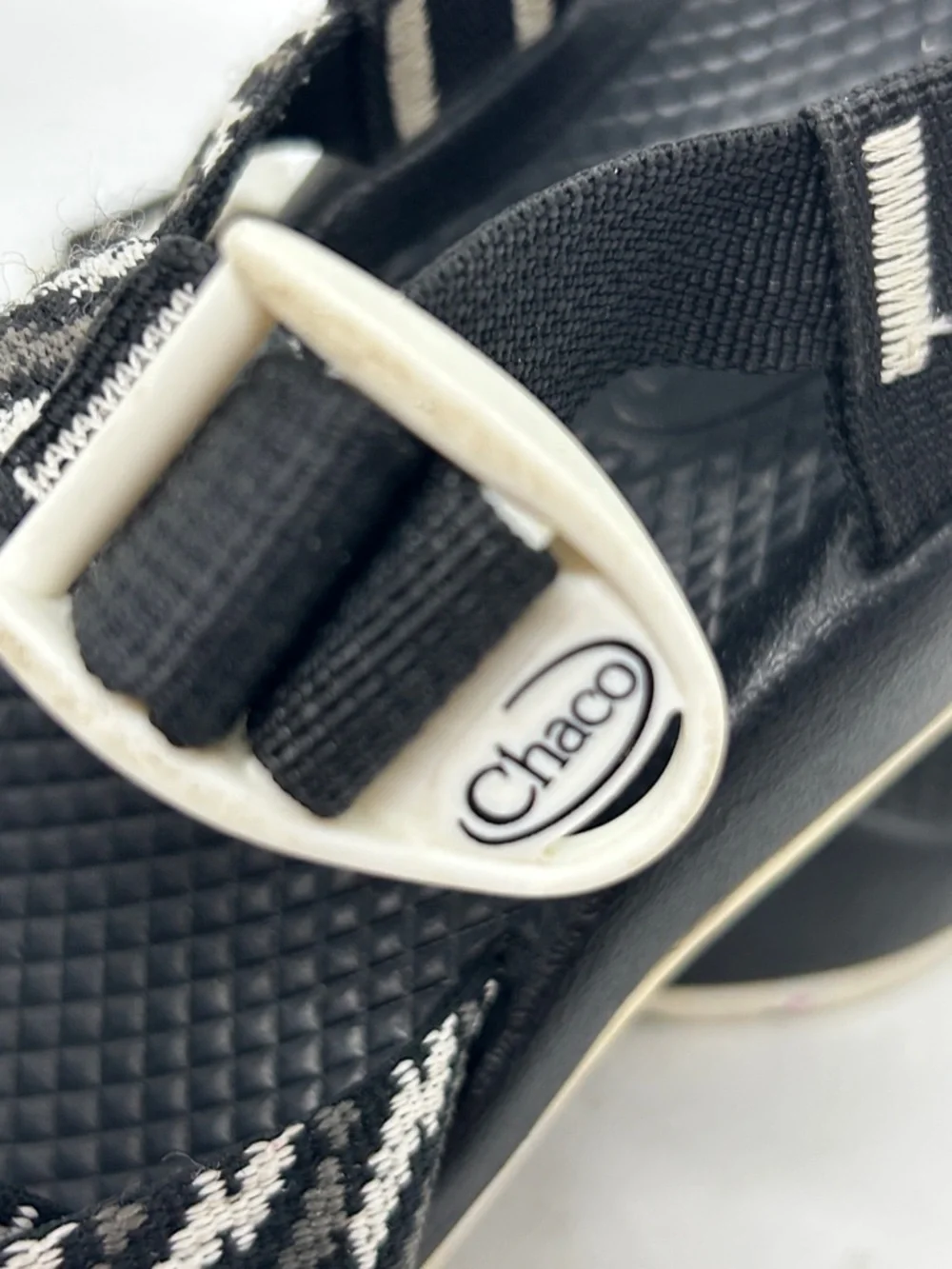 Chaco secure white